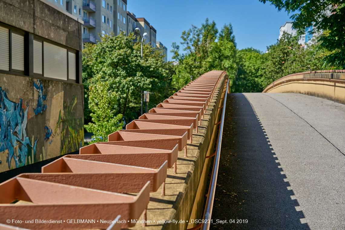 04.09.2019 - Einkaufs- und Wohnzentrum Quiddestraße in Neuperlach